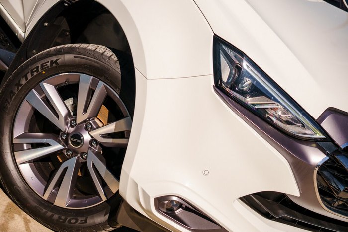 2022 Isuzu MU-X LS-T