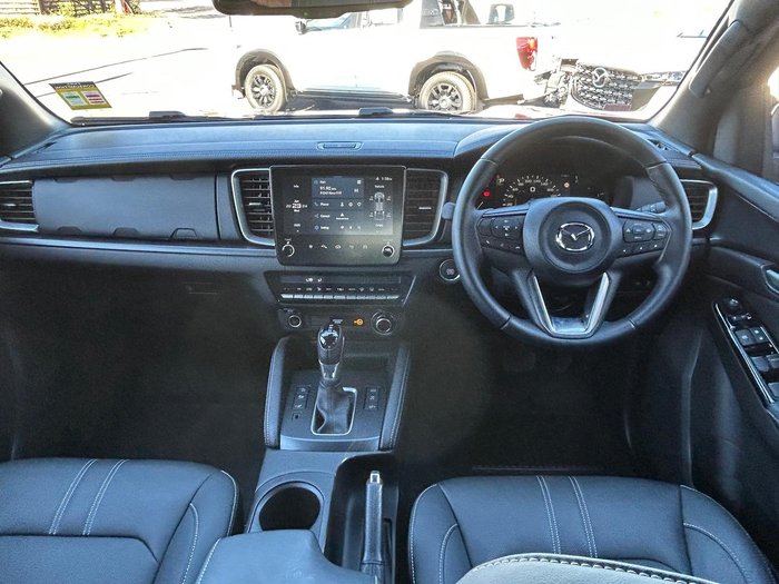 2024 Mazda BT-50 GT