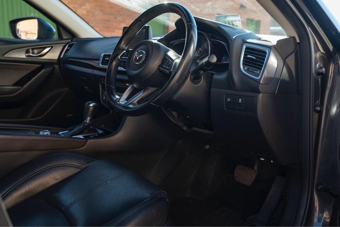 2017 Mazda 3 SP25 GT