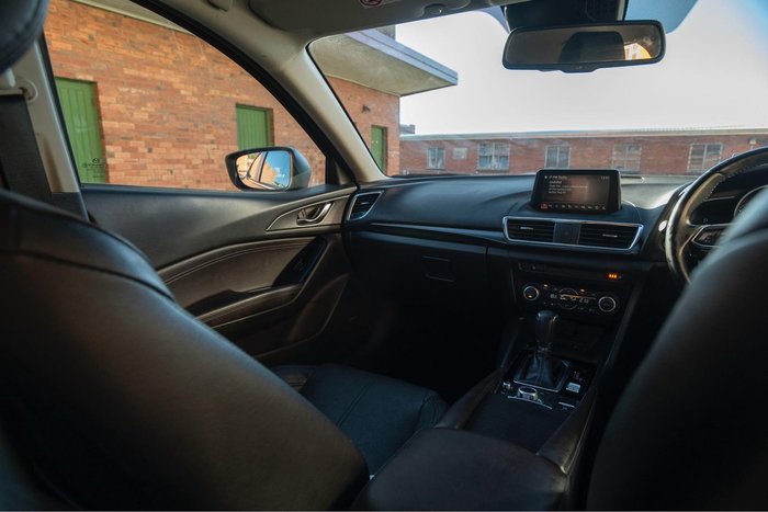 2017 Mazda 3 SP25 GT