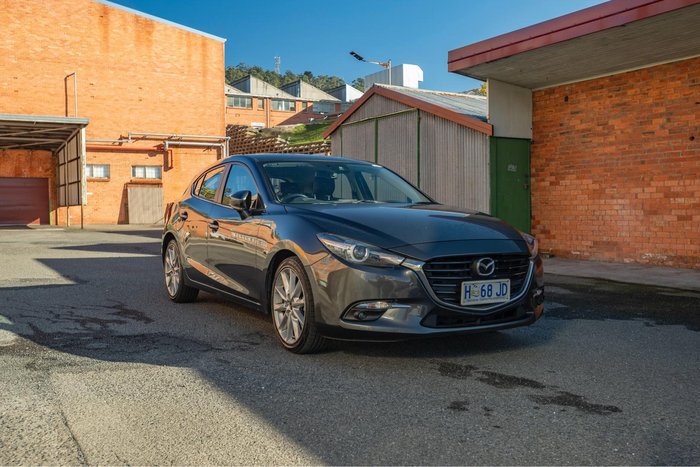 2017 Mazda 3 SP25 GT