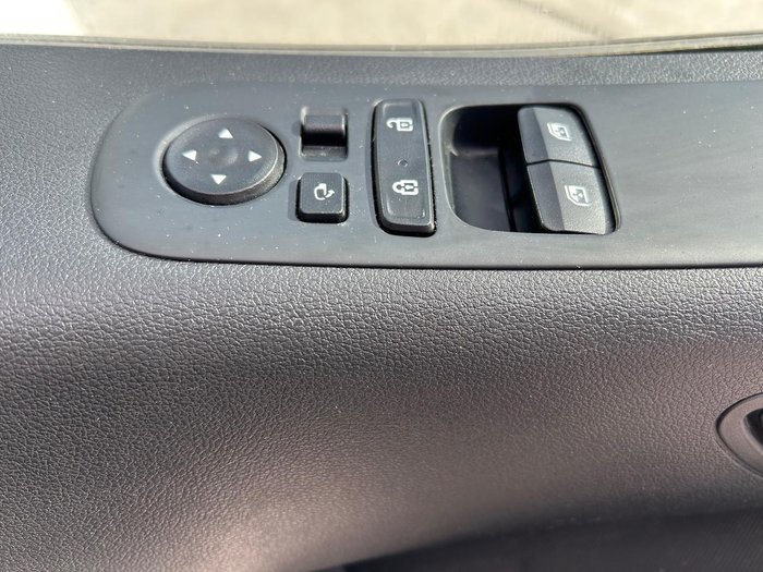 2022 Hyundai STARIA LOAD