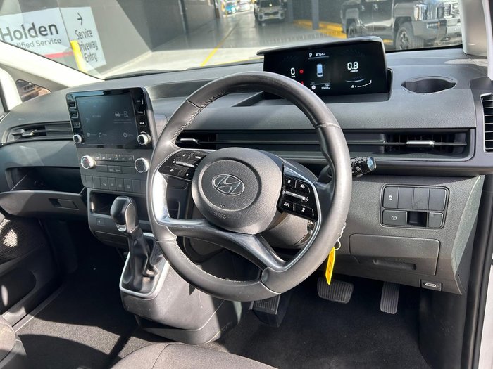 2022 Hyundai STARIA LOAD