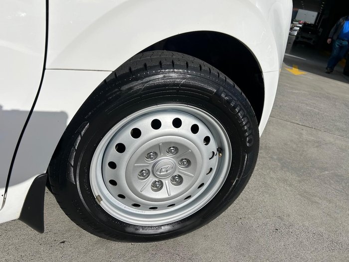 2022 Hyundai STARIA LOAD