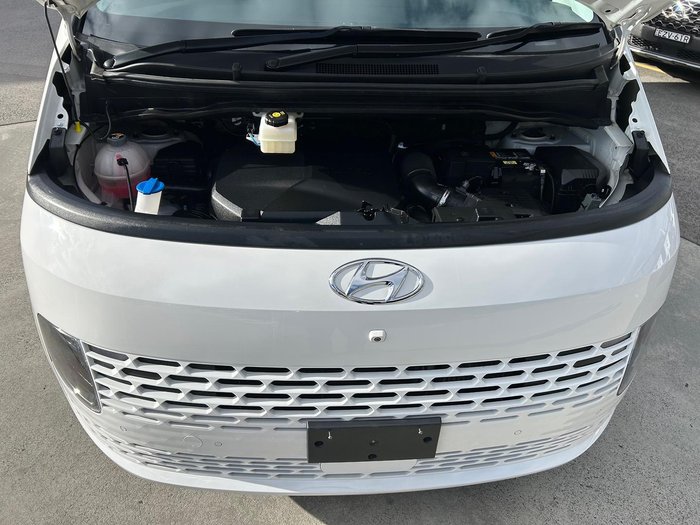 2022 Hyundai STARIA LOAD
