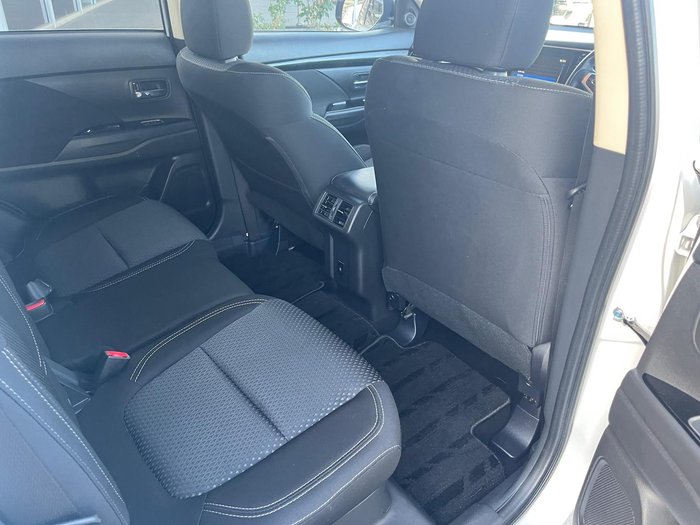 2020 Mitsubishi Outlander PHEV ES ADAS