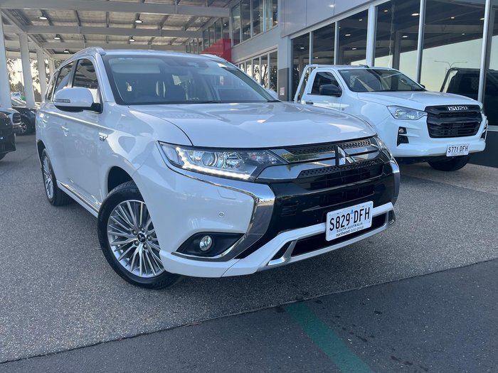 2020 Mitsubishi Outlander PHEV ES ADAS