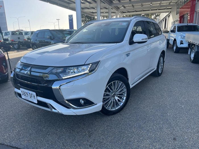 2020 Mitsubishi Outlander PHEV ES ADAS