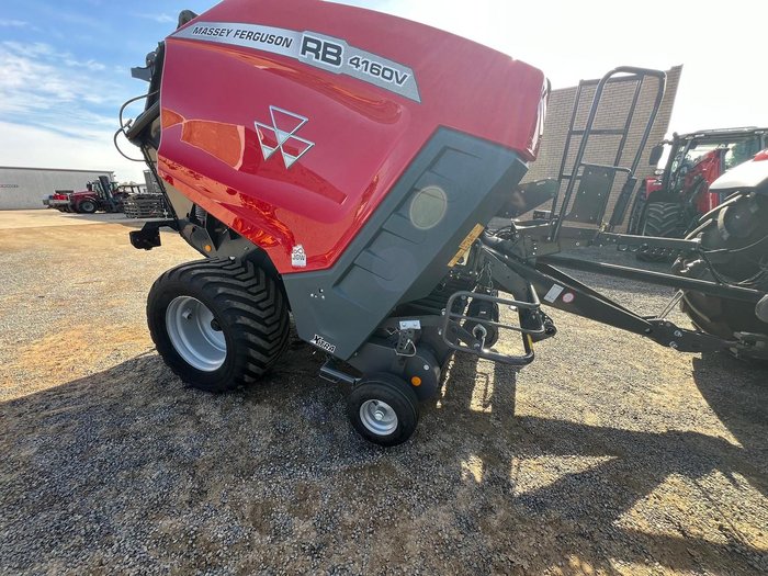 0 Massey Ferguson 4160Xt