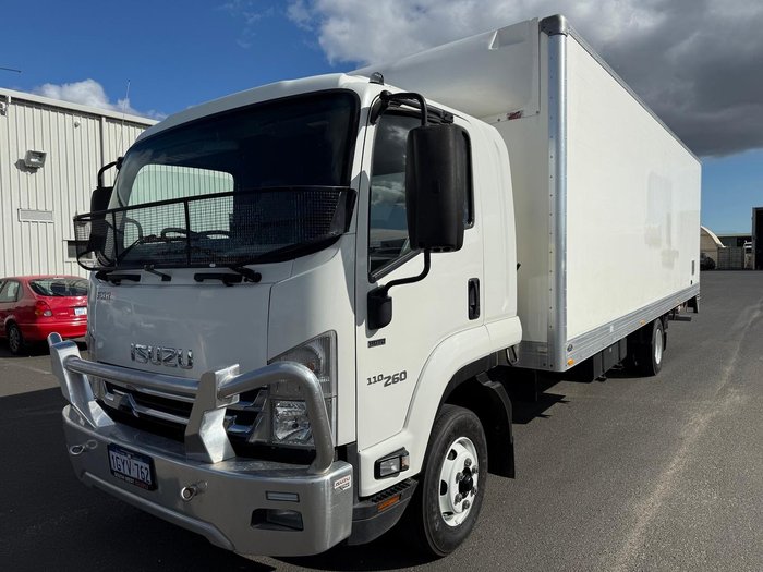 2020 Isuzu Frr