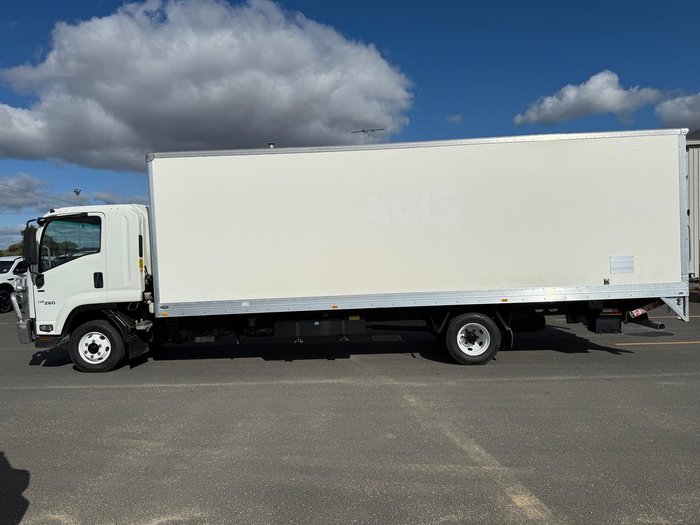 2020 Isuzu Frr