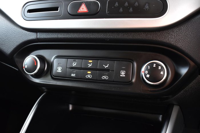 2015 Kia Rondo Si RP MY15 Clear White