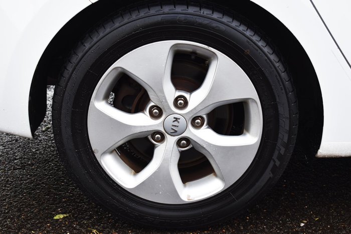 2015 Kia Rondo Si RP MY15 Clear White