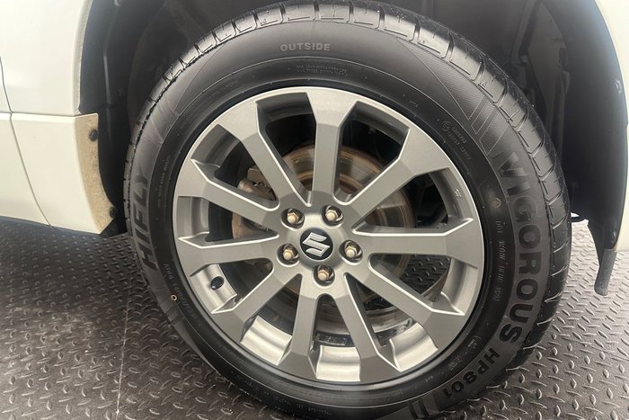 2016 Suzuki Grand Vitara Sport