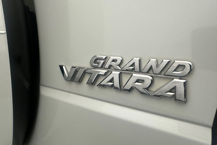 2016 Suzuki Grand Vitara Sport