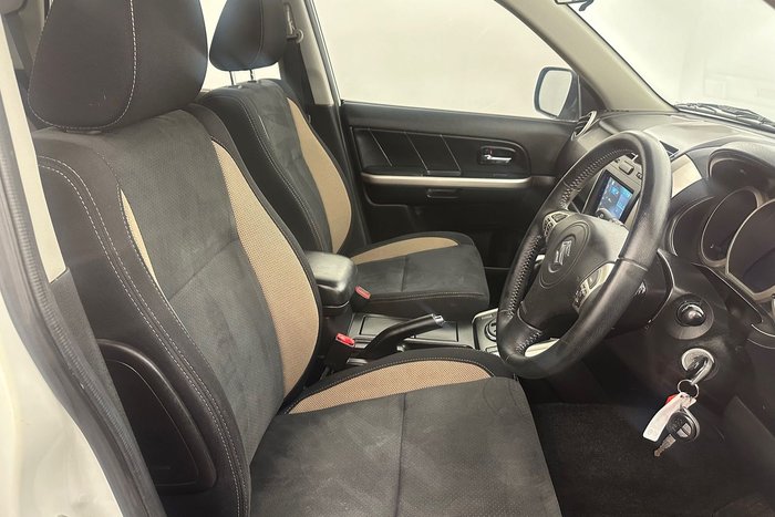 2016 Suzuki Grand Vitara Sport
