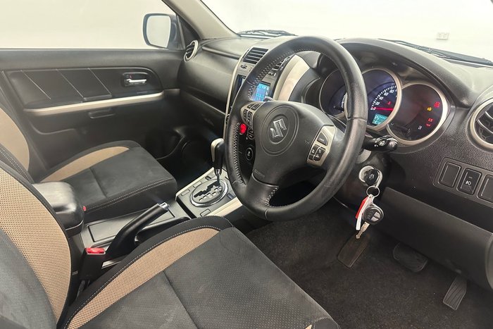 2016 Suzuki Grand Vitara Sport