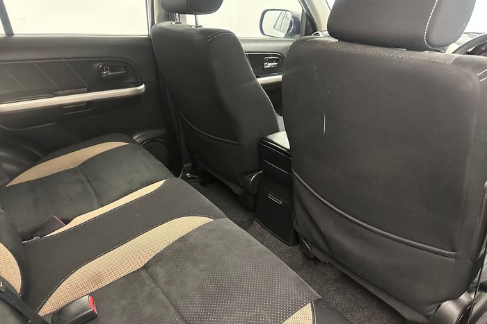 2016 Suzuki Grand Vitara Sport