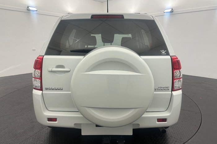 2016 Suzuki Grand Vitara Sport