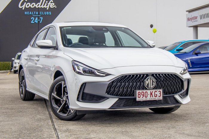 2023 MG MG5 Essence MY23 Dover White