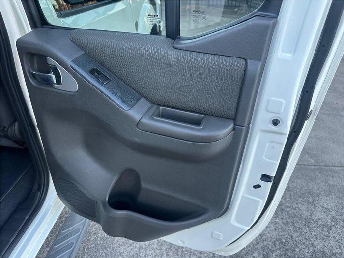 2012 NISSAN NAVARA ST (4x4)