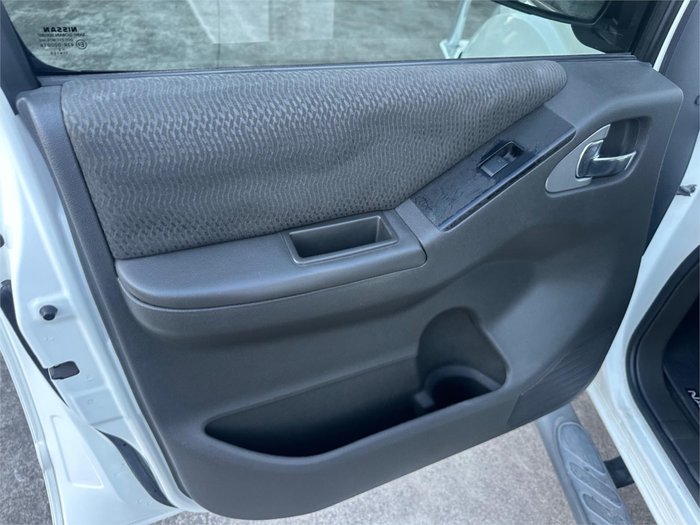 2012 NISSAN NAVARA ST (4x4)