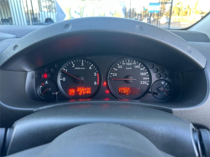 2012 NISSAN NAVARA ST (4x4)