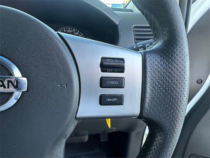 2012 NISSAN NAVARA ST (4x4)