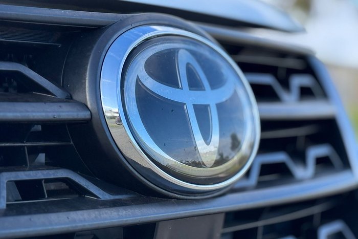 2022 Toyota Fortuner GX