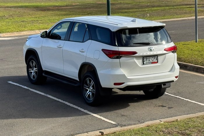 2022 Toyota Fortuner GX