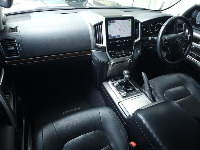 2017 Toyota Landcruiser VX
