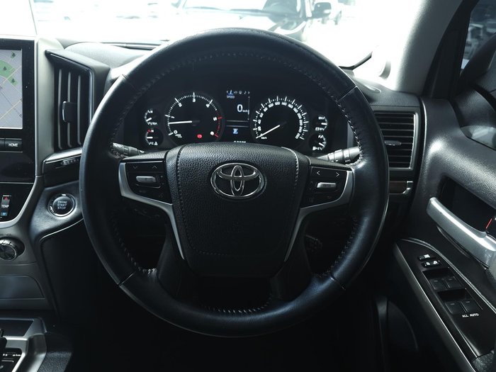 2017 Toyota Landcruiser VX