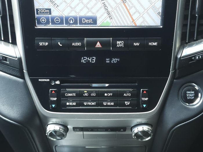 2017 Toyota Landcruiser VX