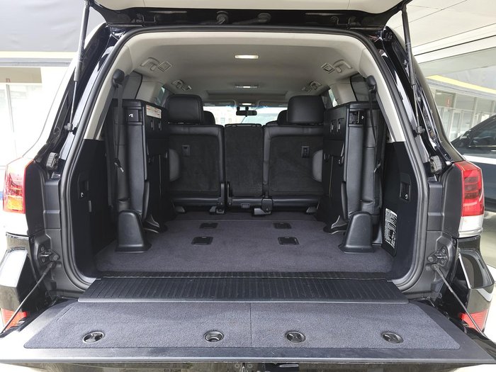 2017 Toyota Landcruiser VX