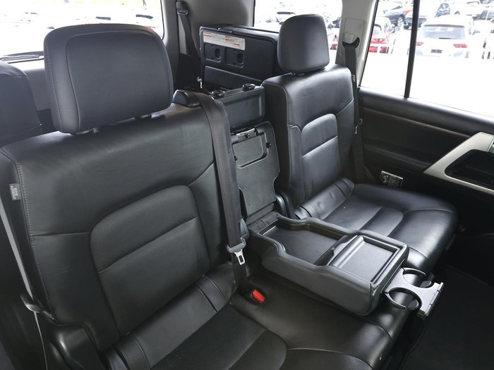 2017 Toyota Landcruiser VX