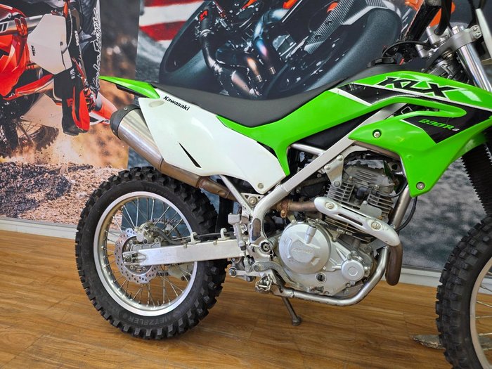 2023 Kawasaki KLX230R S GREEN