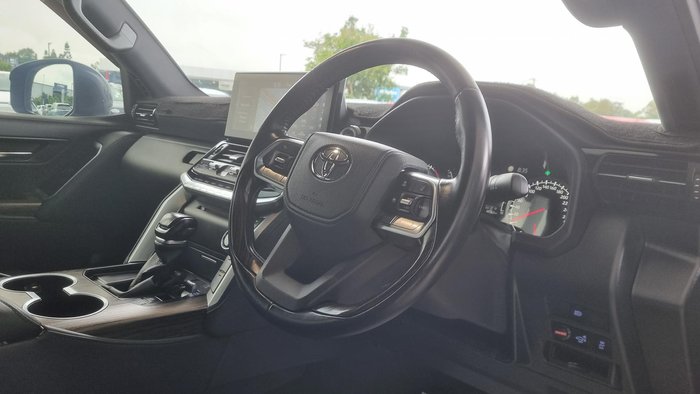 2022 Toyota Landcruiser VX