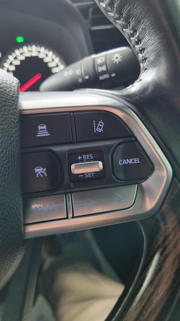 2022 Toyota Landcruiser VX
