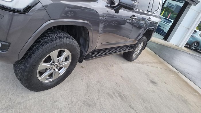 2022 Toyota Landcruiser VX