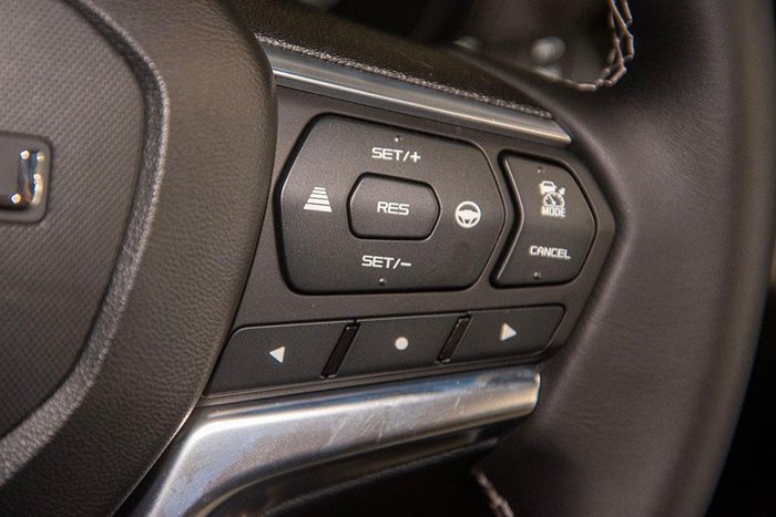 2025 Isuzu D-MAX LS-U