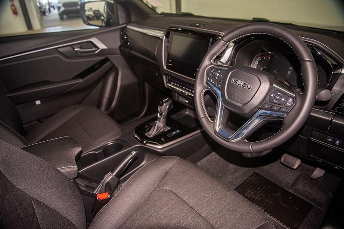 2025 Isuzu D-MAX LS-U