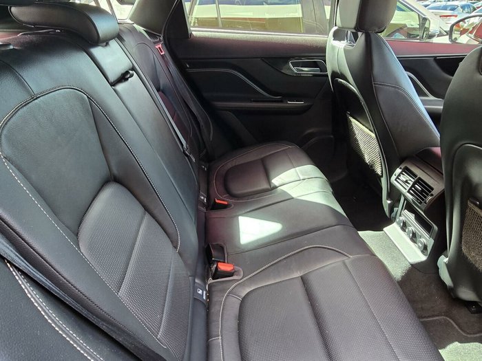 2016 Jaguar F-PACE 30d R-Sport