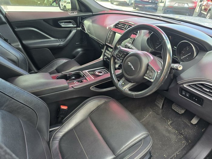 2016 Jaguar F-PACE 30d R-Sport