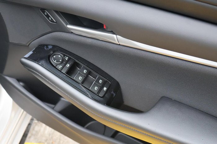 2025 Mazda 3 G20 Pure