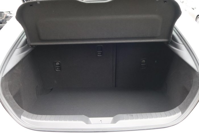 2025 Mazda 3 G20 Pure