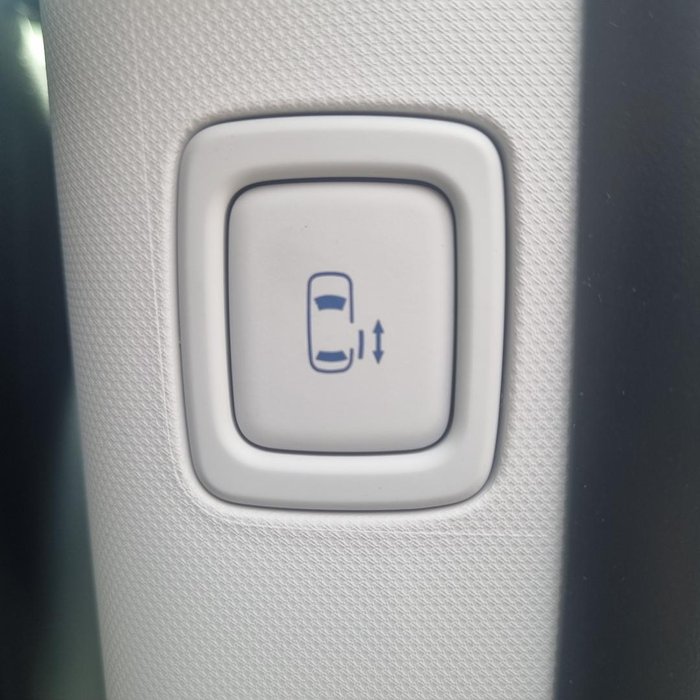 2025 Hyundai STARIA Highlander
