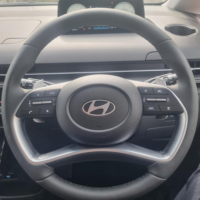2025 Hyundai STARIA Highlander