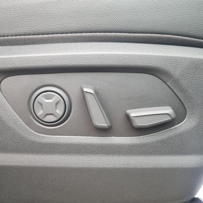 2025 Hyundai STARIA Highlander