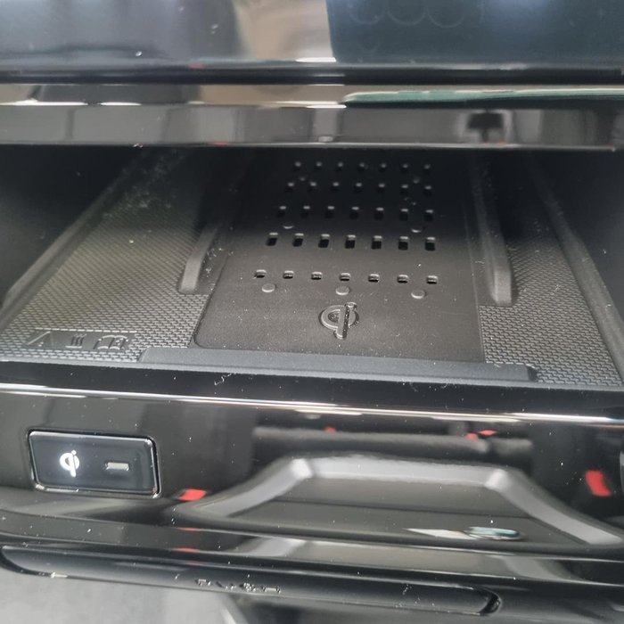 2025 Hyundai STARIA Highlander