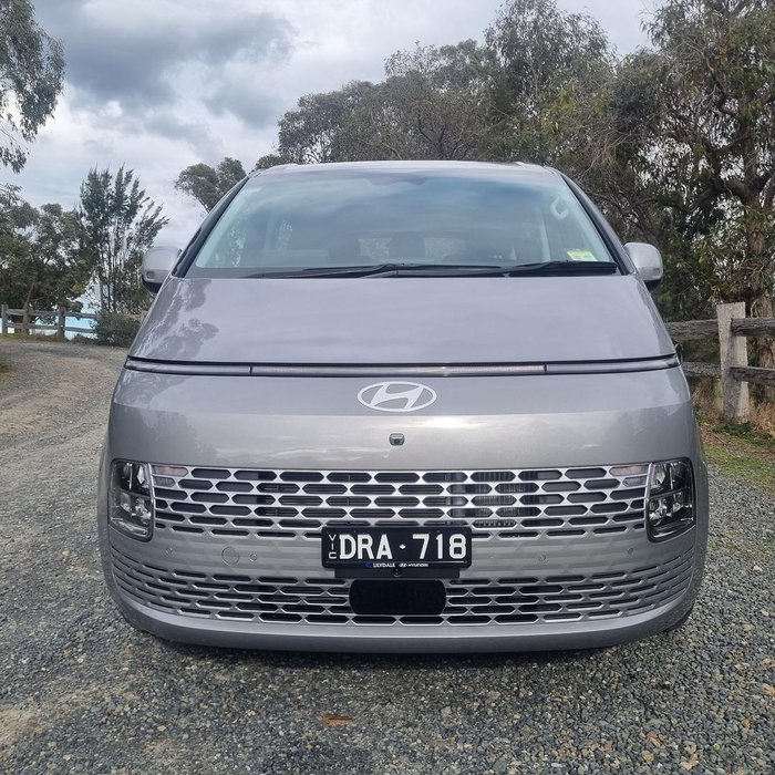 2025 Hyundai STARIA Highlander